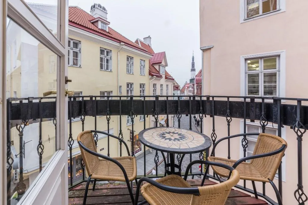 Room, Tallinn Apartments & Rooms - Old Town, Tallinn