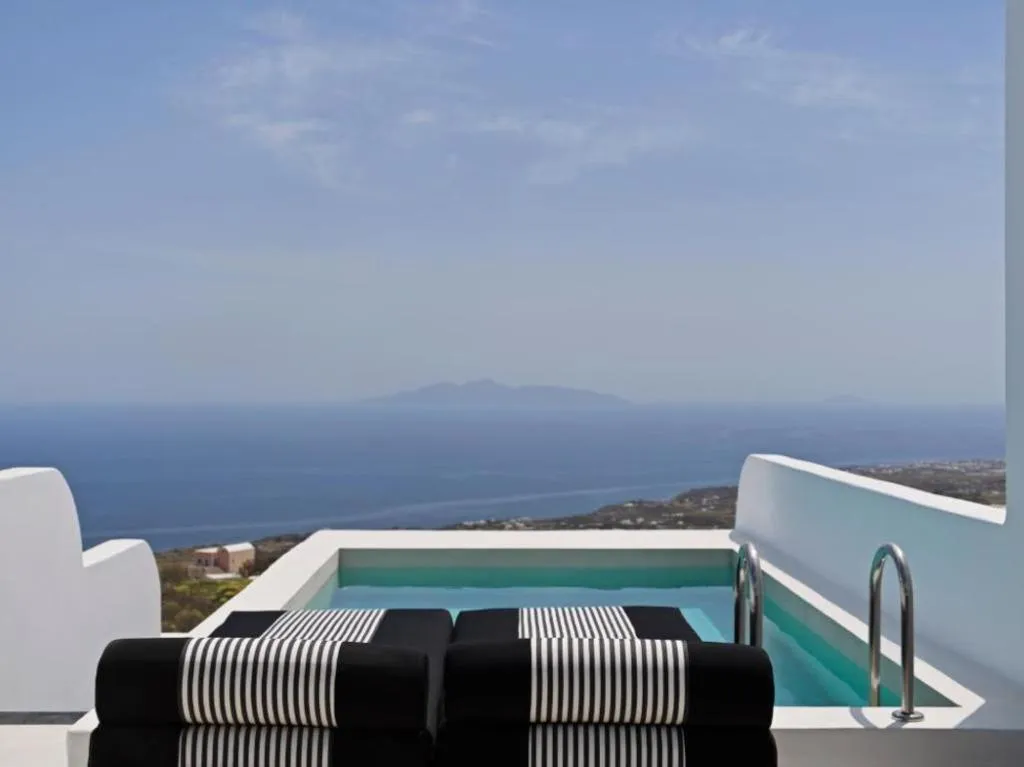 SUITE WITH VIEWS Room, Cresanto Luxury Suites Santorini, Santorini