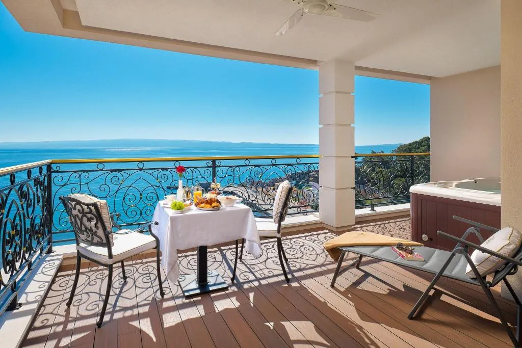 DOUBLE LUXURY SEA VIEW Room, Hotel Villa Harmony, Split