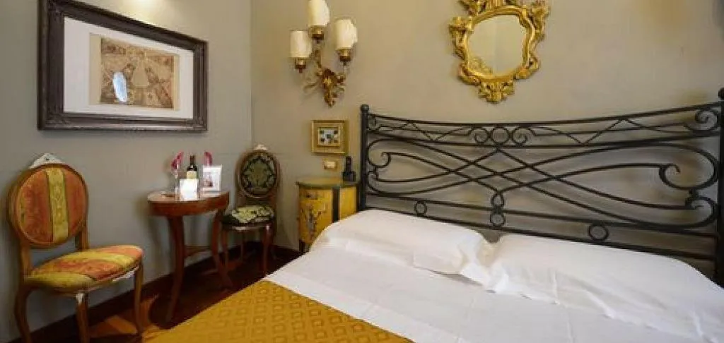 Room, Residenza Vespucci, Florence