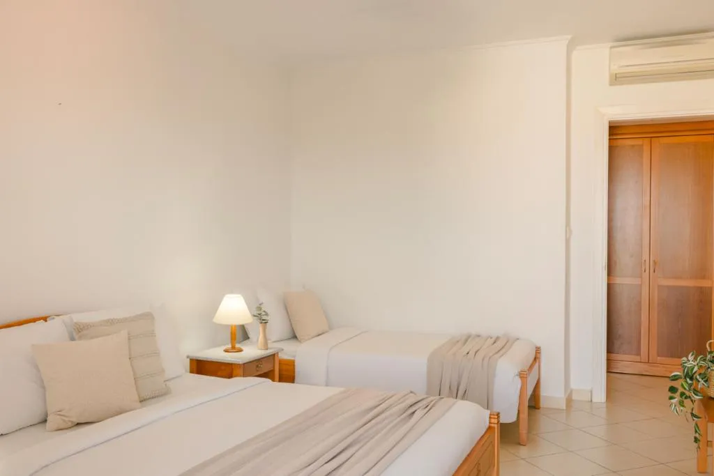 APARTMENT SUPERIOR GARDEN VIEW Room, Century Resort, Corfu