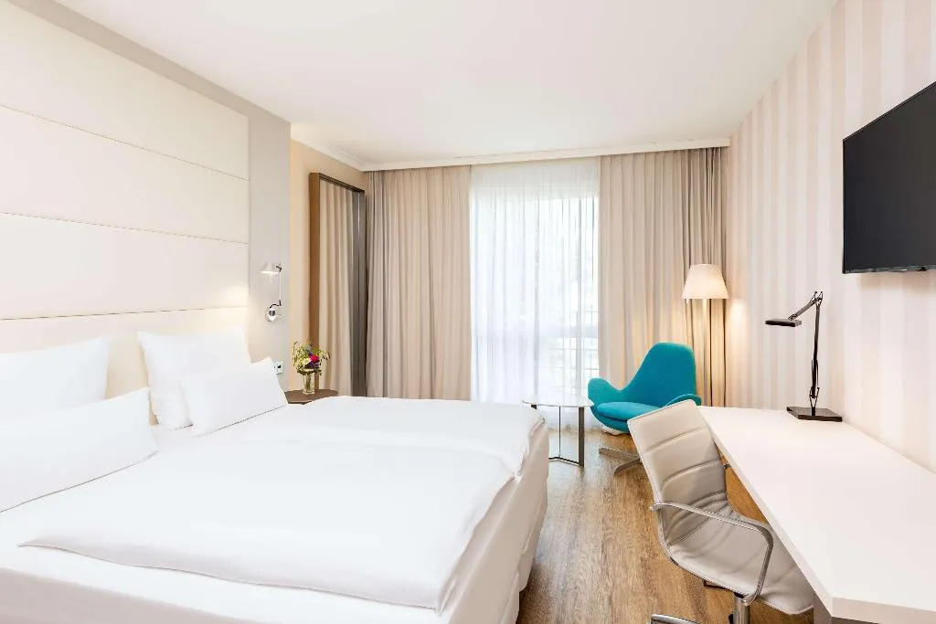 DOUBLE STANDARD Room, NH Berlin Alexanderplatz, Berlin