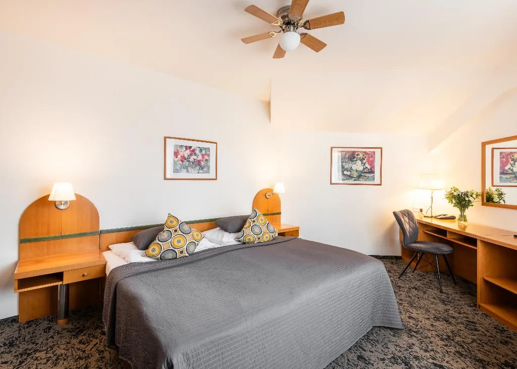 SUITE ONE BEDROOM Room, Hotel Troja Prague, Prague
