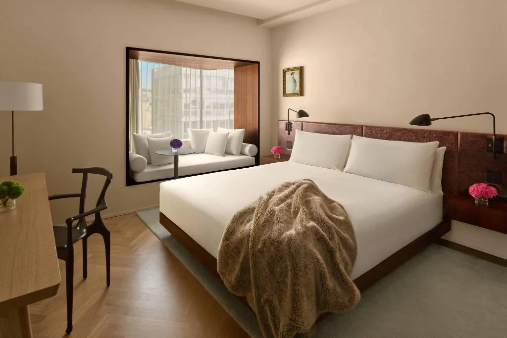Room, EDITION Barcelona, Barcelona