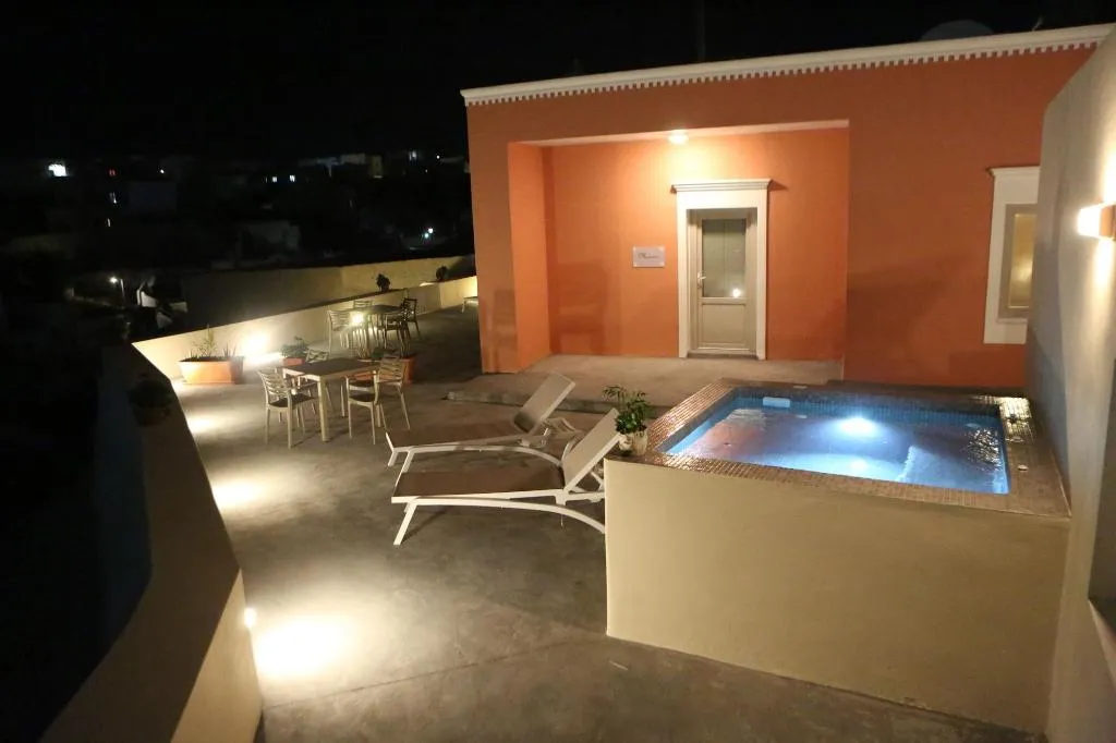 Room, Nomikos Mansion, Santorini