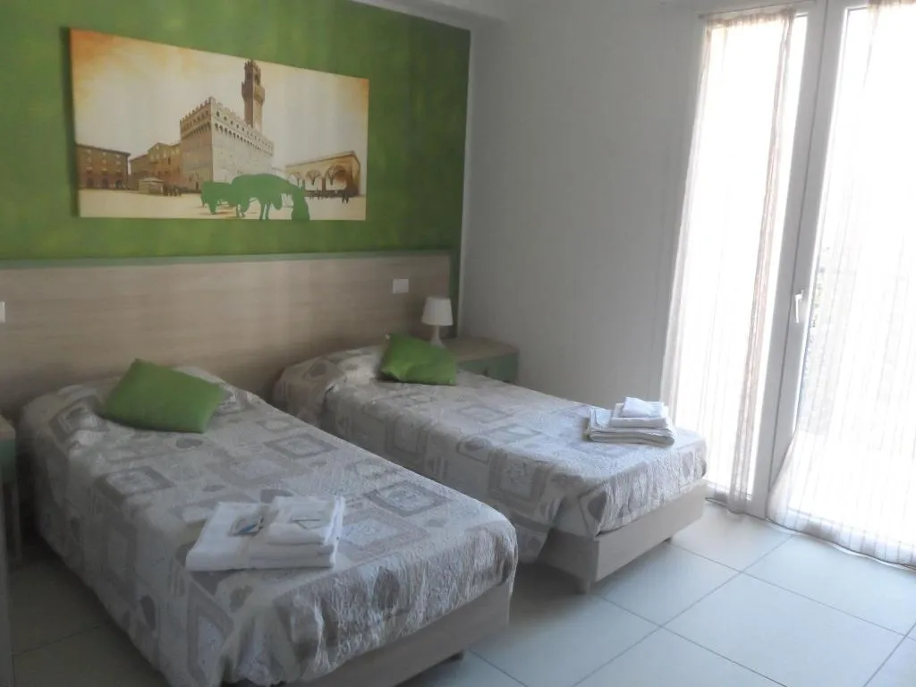 Room, Centrale B B, Florence