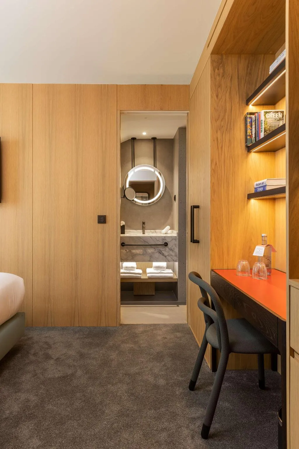 Room GUEST ROOM QUEEN BED Room, Arts Hotel Porto, Tapestry Collection By Hilton, Porto