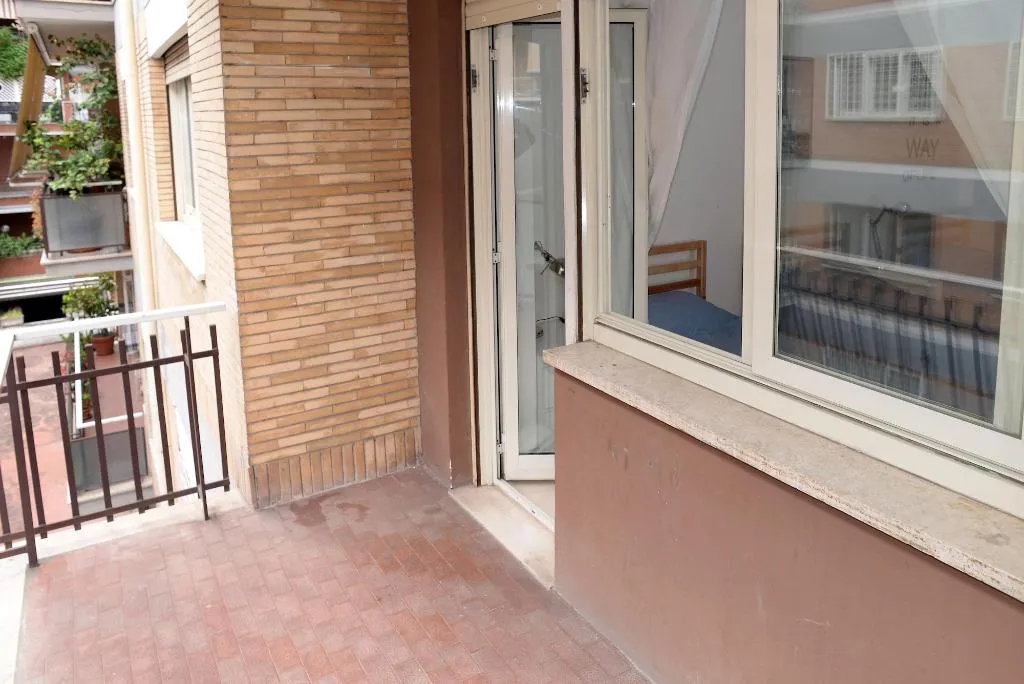 Sports and Entertainment, Emilio's Home, Rome