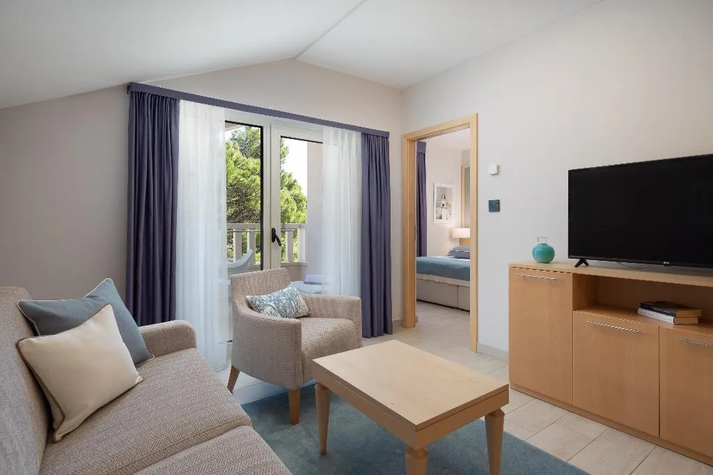 APARTMENT SIDE SEA VIEW Room, Aparthotel Flora, Split