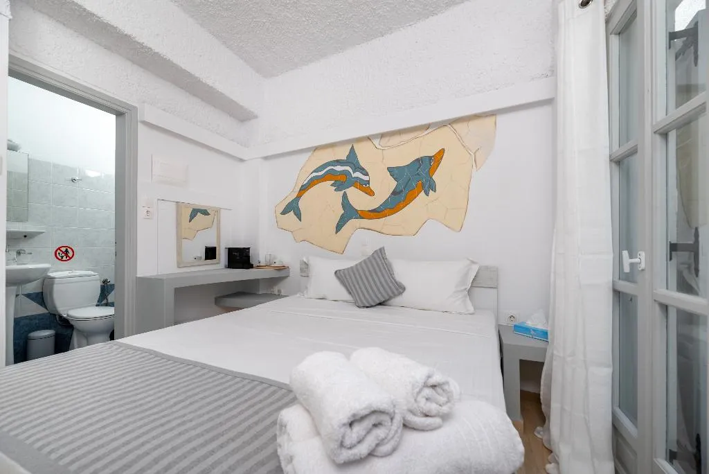Double or Twin STANDARD Room, Maralex, Santorini