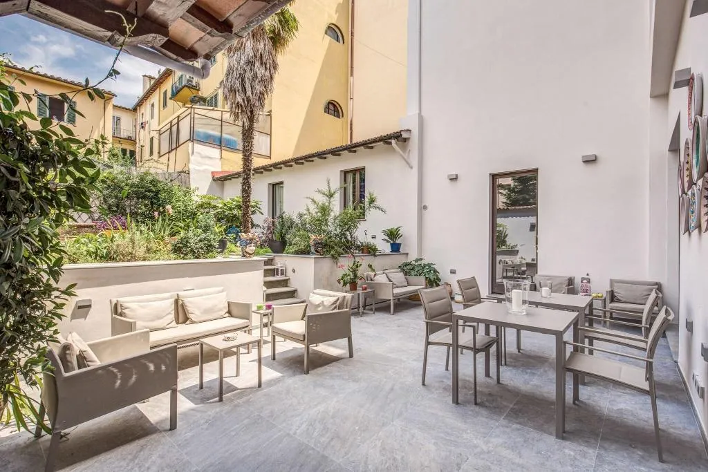 Terrace, Boston, Florence
