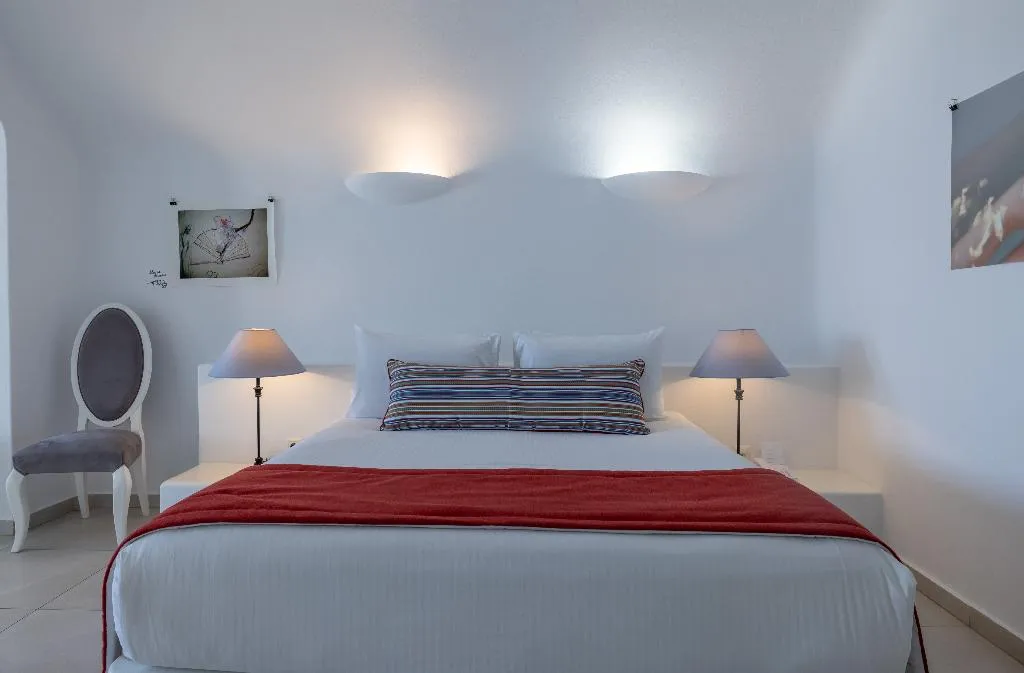 SUITE WITH JACUZZI Room, Amber Light Villas, Santorini