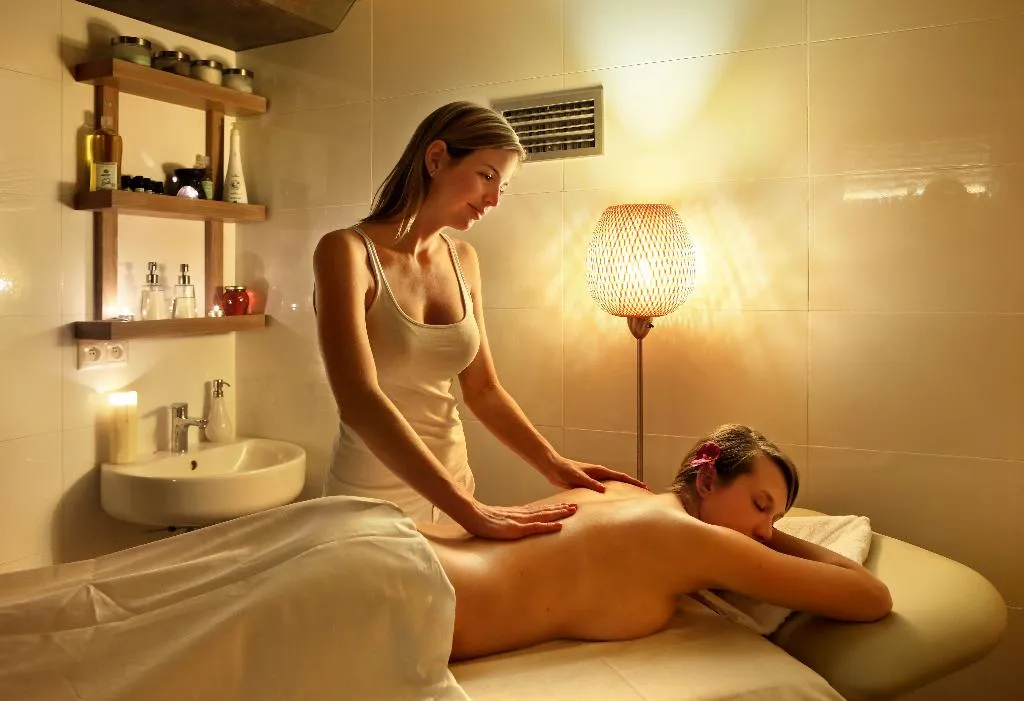 Sports and Entertainment, Absolutum Wellness Hotel Prague, Prague