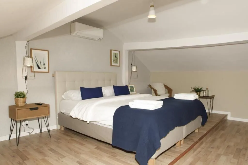 Room, Flores Guest House, Lisbon
