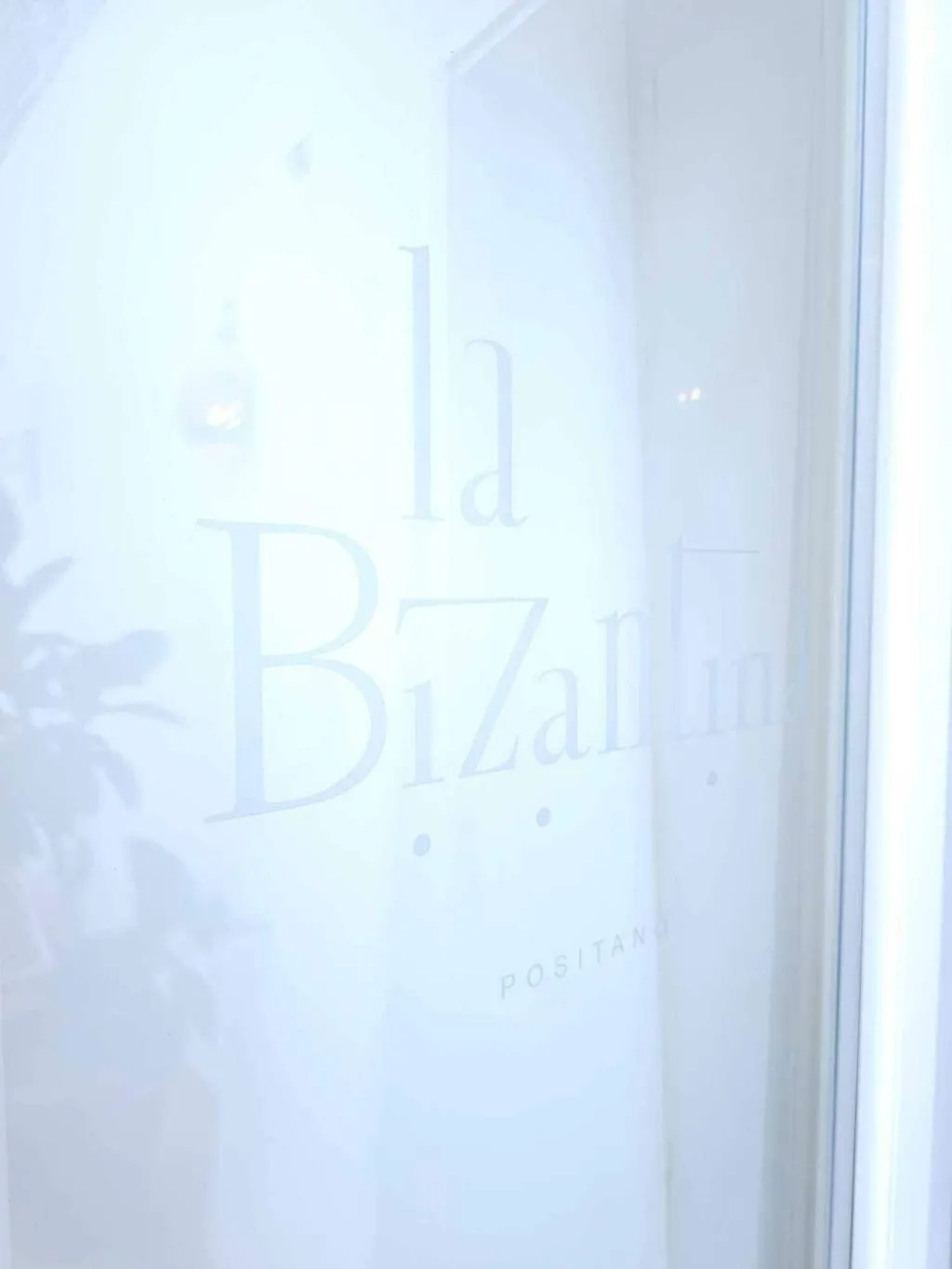 Room, La Bizantina, Naples