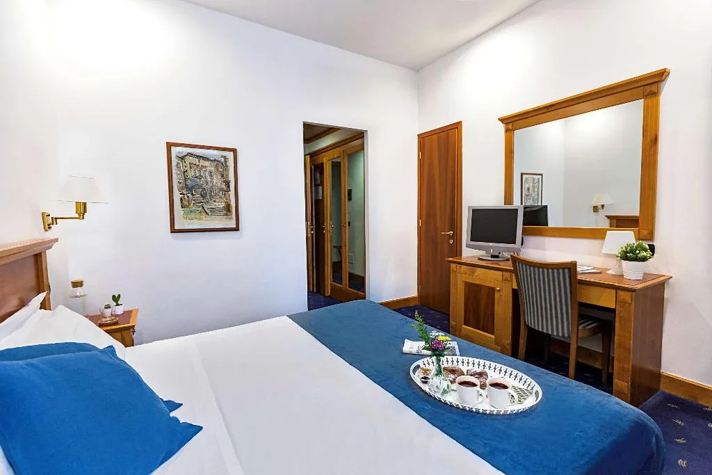 Room, Diplomatic Rome, Rome