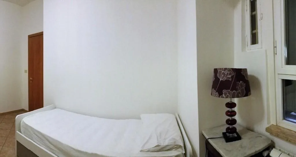 Room, Trinity Luxury Rooms, Rome