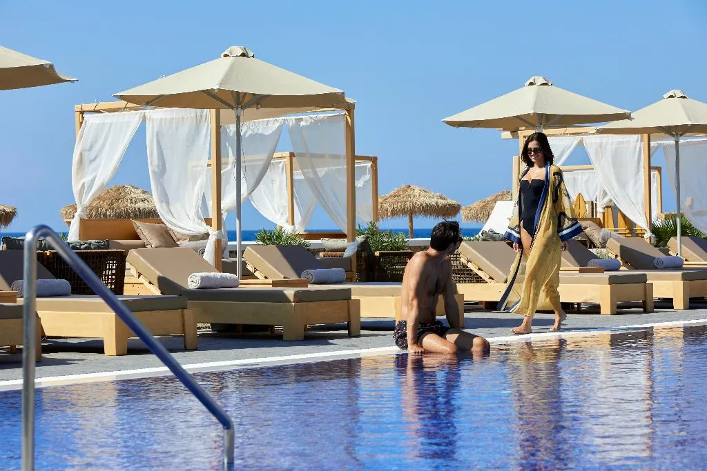 Pool, Sea Breeze Santorini Beach Resort, Curio Collectio, Santorini