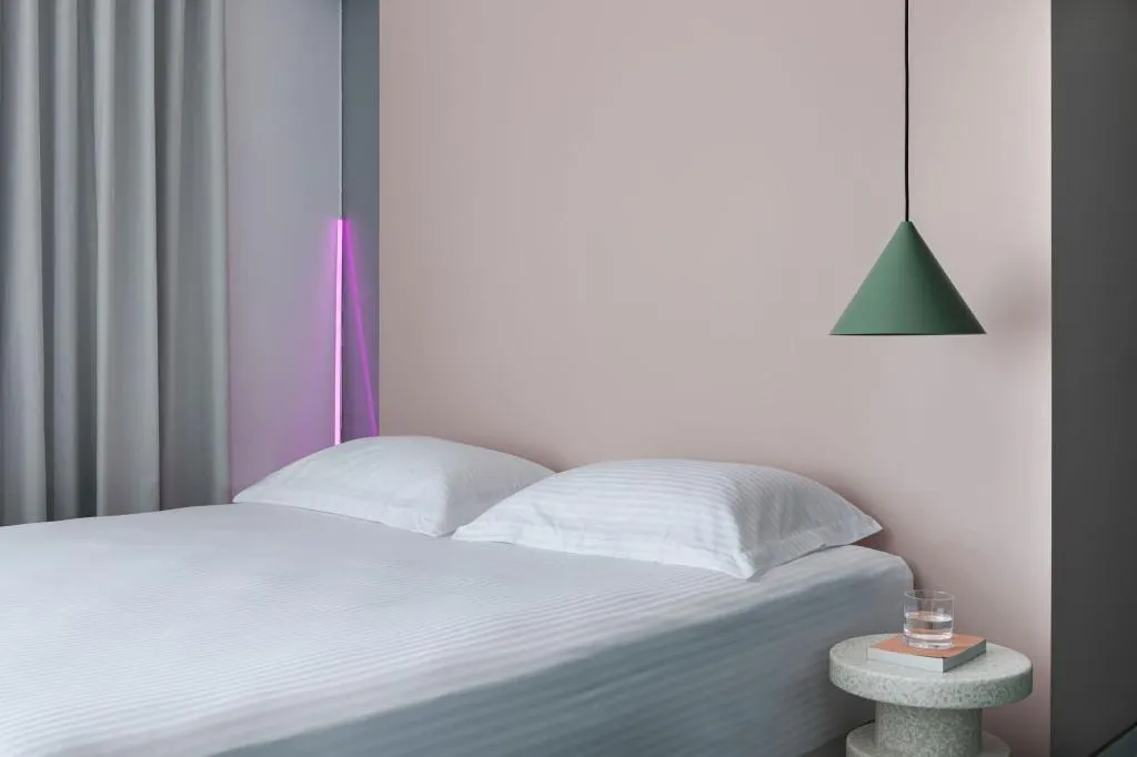 Room, Neo Luxury Suites, Santorini