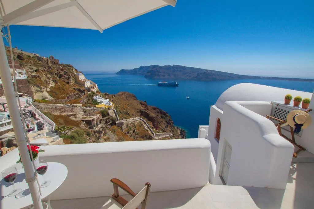CAVE SEA VIEW Room, Oia Mare Villas, Santorini