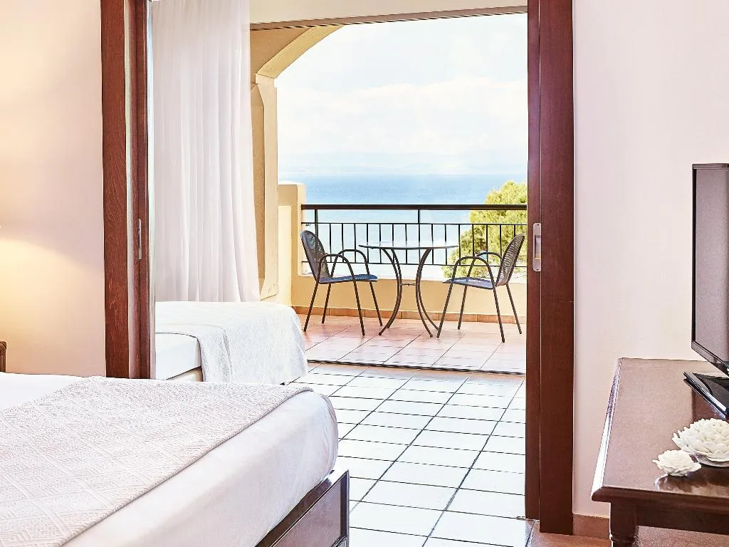 FAMILY ROOM SEA VIEW Room, Grecotel LUXME Oasis, Athens