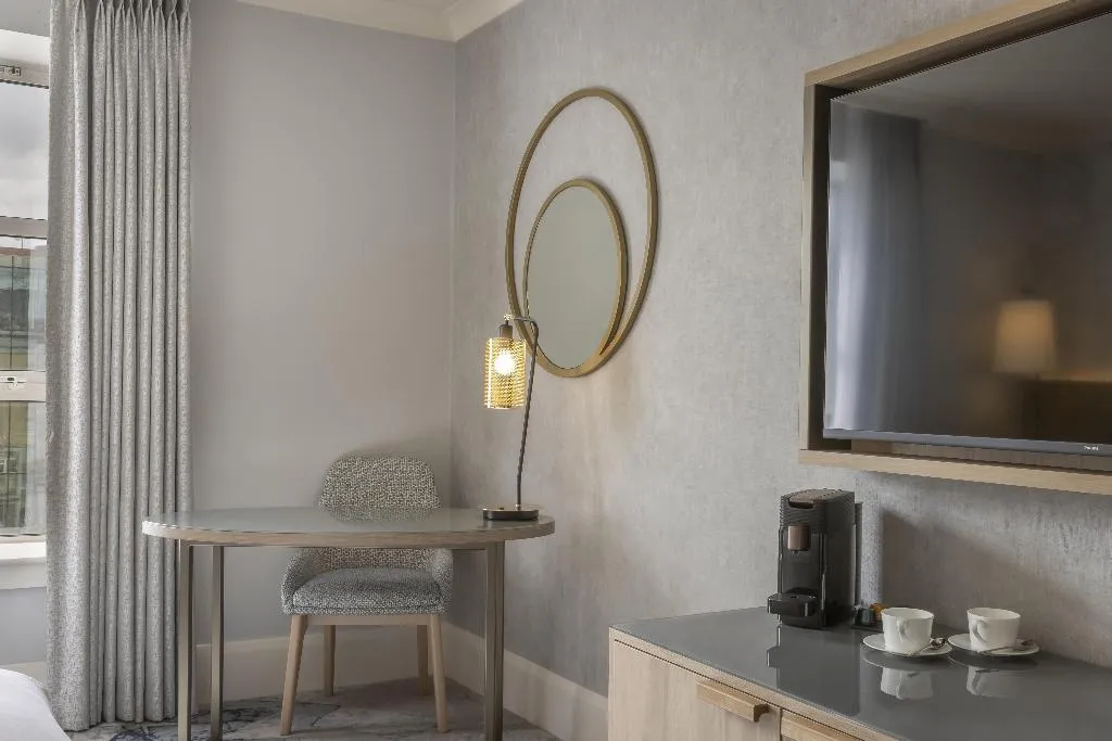 TRIPLE DELUXE Room, Hilton Dublin Charlemont, Dublin