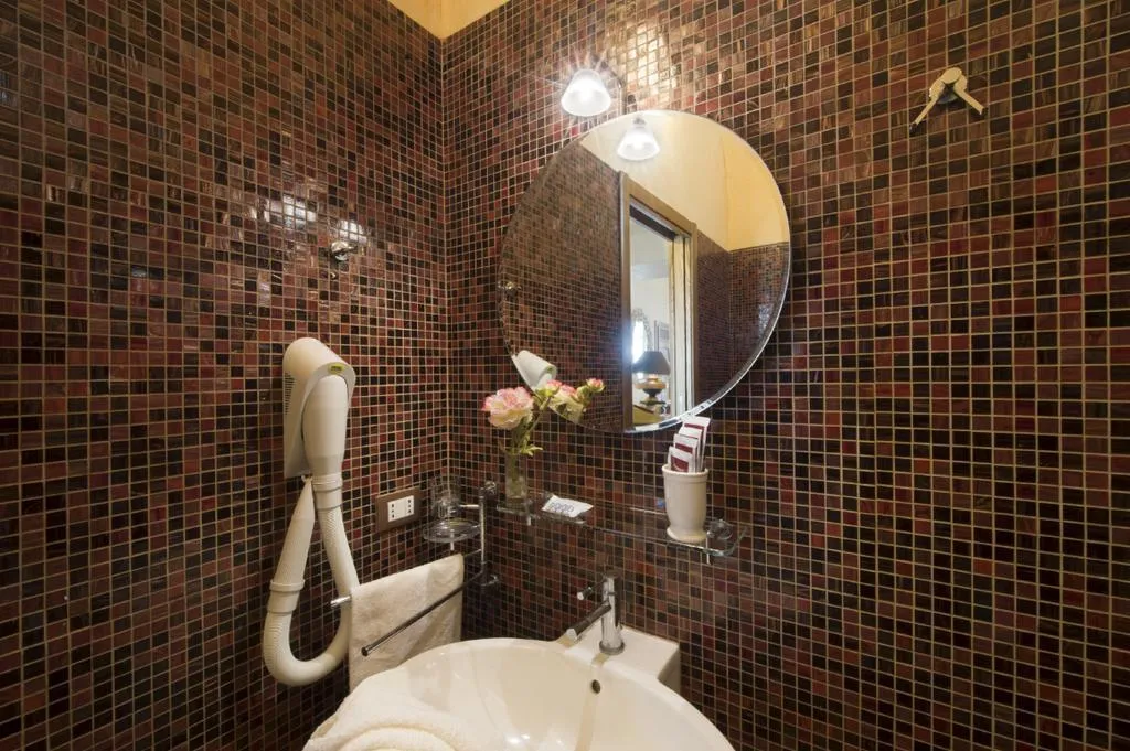 TRIPLE SUPERIOR Room, Lubra Casa Relax, Naples