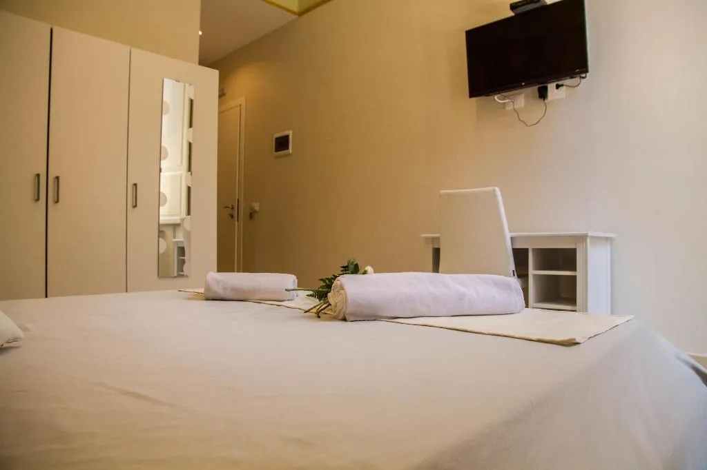 Room, Magister, Rome