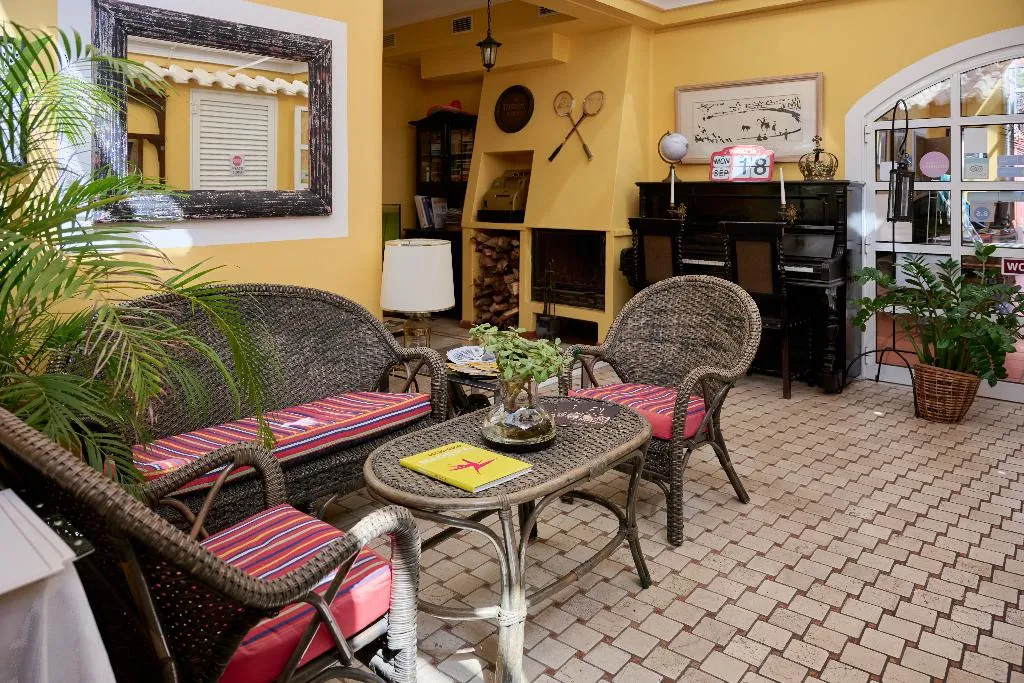 Lobby, Inn & Art Hotel Gallery, Madeira