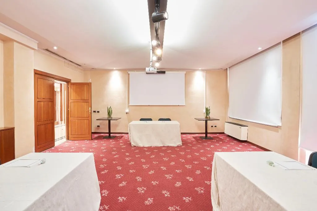 Conferences, Cyrano, Milan