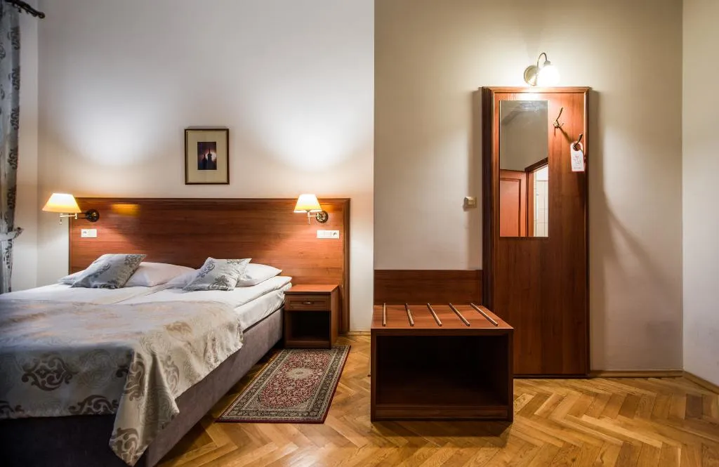 TWIN STANDARD Room, Aparthotel Basztowa, Krakow