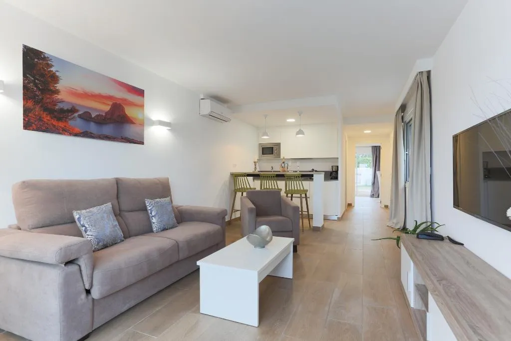 BUNGALOW DELUXE Room, Camelina Suites - Formerly Torrent Bay, Ibiza