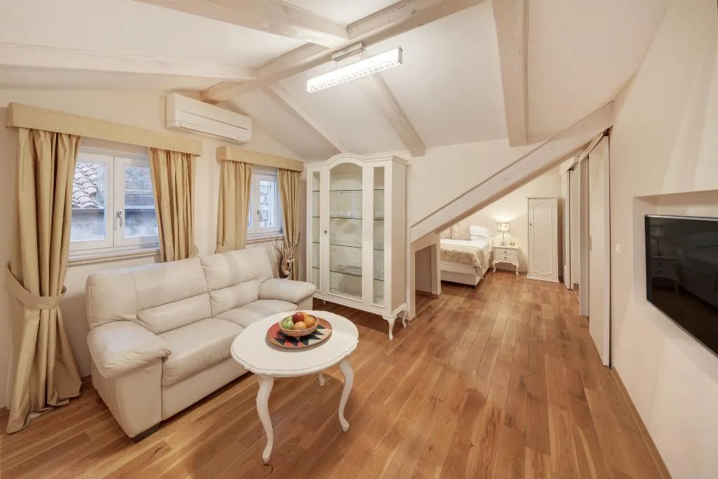 STUDIO CAPACITY 2 Room, Palmotta Palace, Dubrovnik