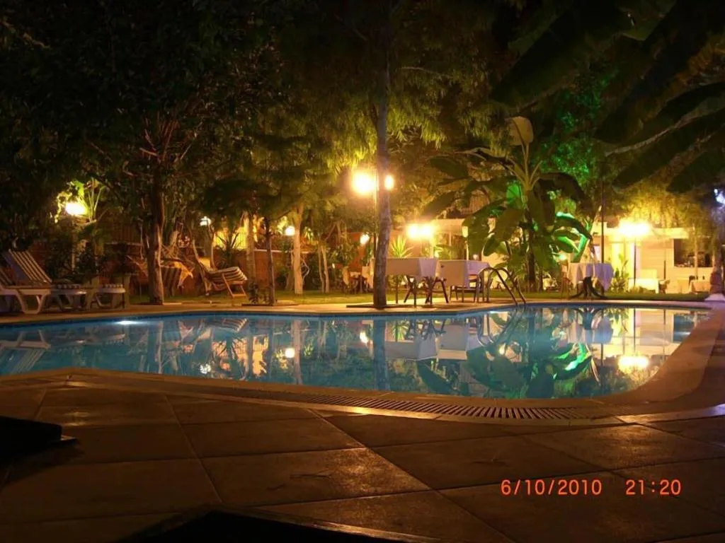 Pool, Vanilla, Dalaman