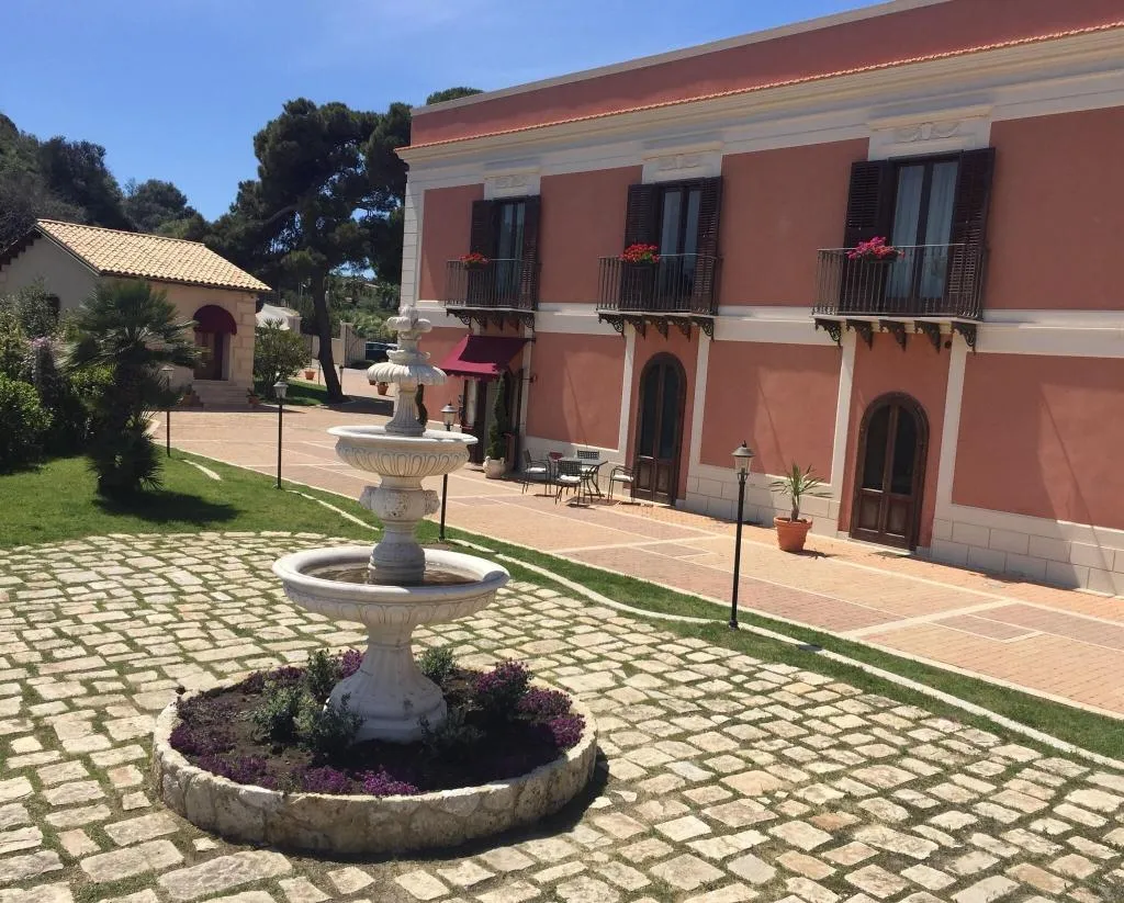 General view, Villa Giuliana Relais, Catania