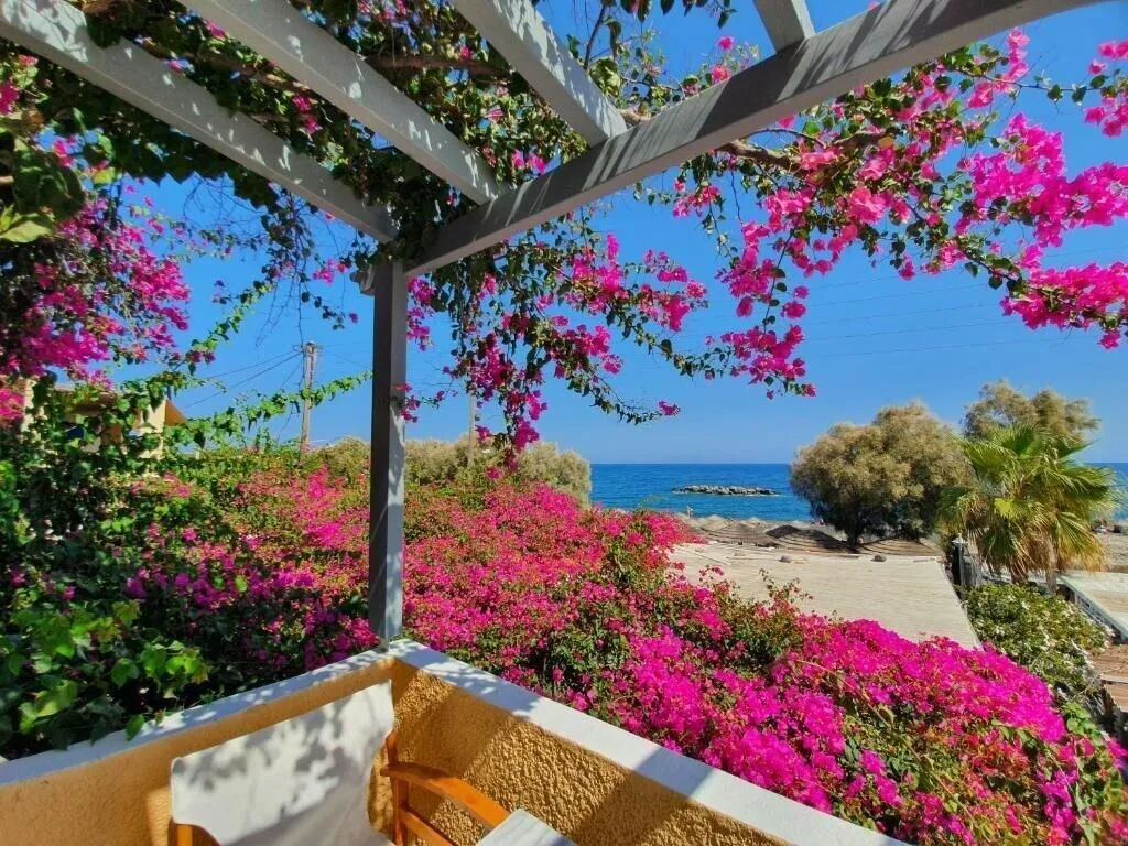 Room, Nostos Beach, Santorini