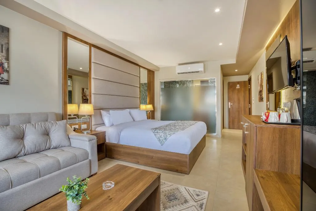JUNIOR SUITE WITH JACUZZI Room, Nozol Pyramids Hotel & SPA, Cairo