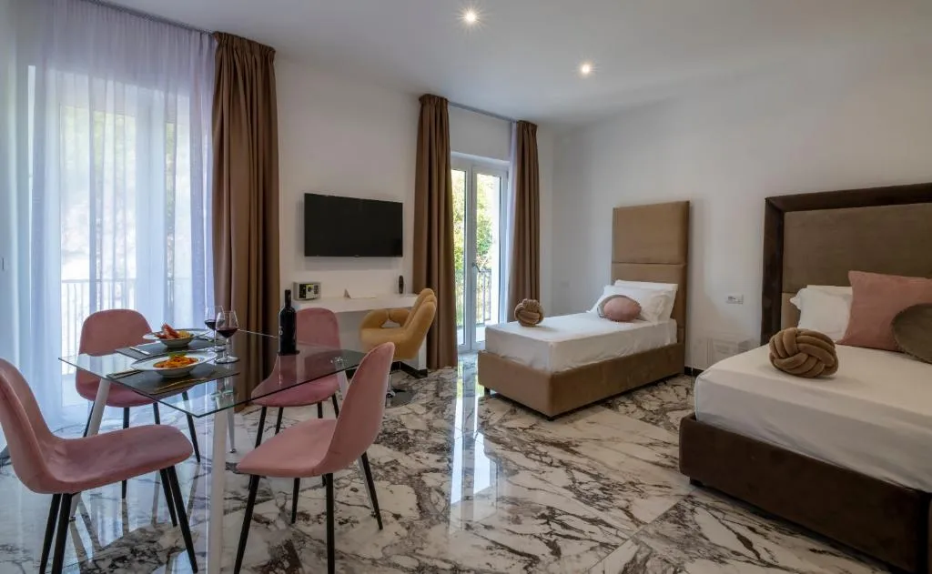 STUDIO WITH KITCHENETTE Room, Grand Hotel Serapide, Naples