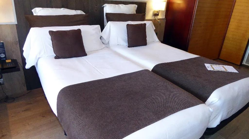 TRIPLE DELUXE Room, Estela Barcelona, Costa Brava