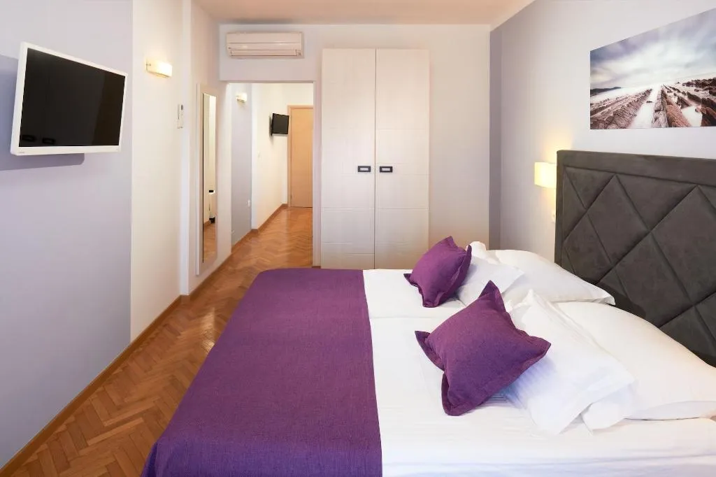 Room, Fortuna, Split