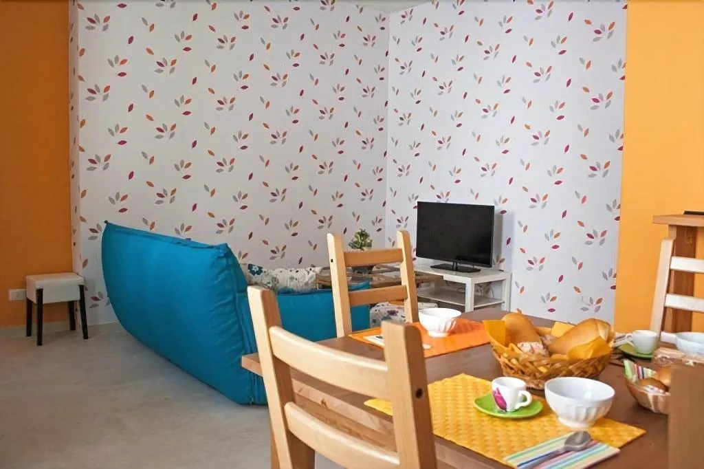 Restaurant, City-in-hostel-B&B, Catania