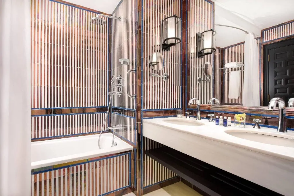 SUITE DELUXE KING BED Room, Alfonso XIII, Seville