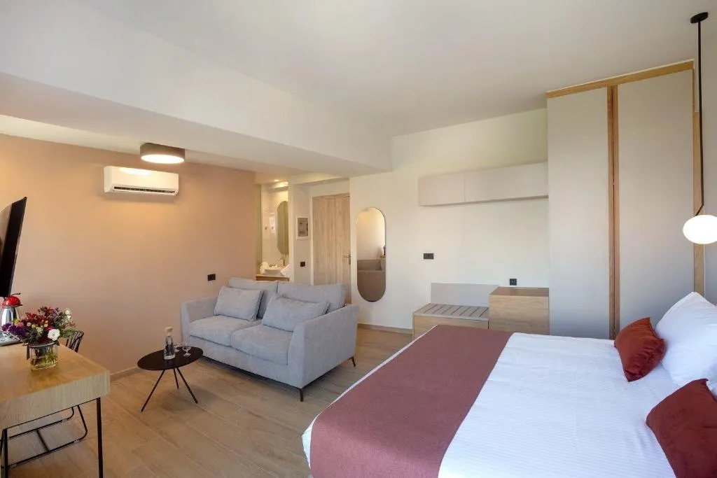 Room, The City Hotel & Suites, Crete