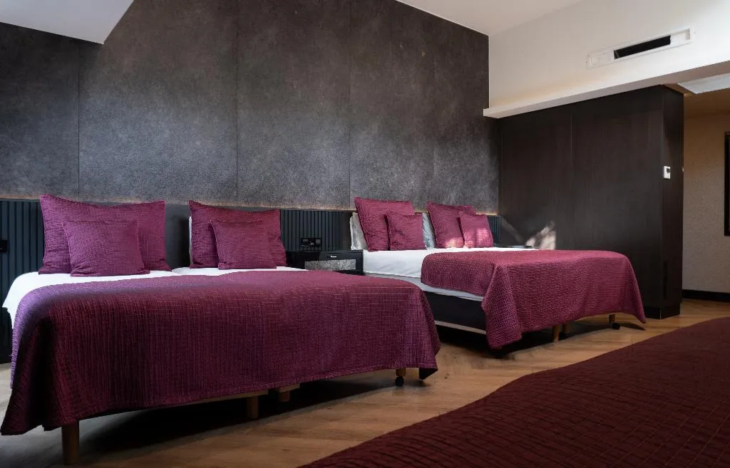 QUADRUPLE STANDARD Room, Sebastians, Amsterdam