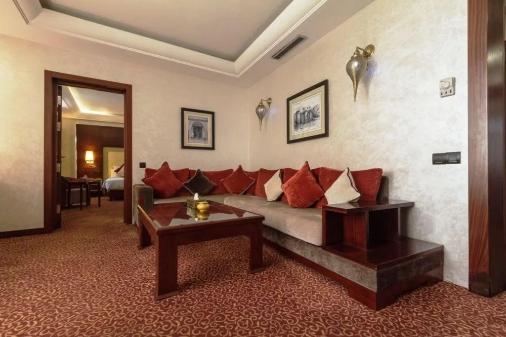 Room, Rabat, Rabat
