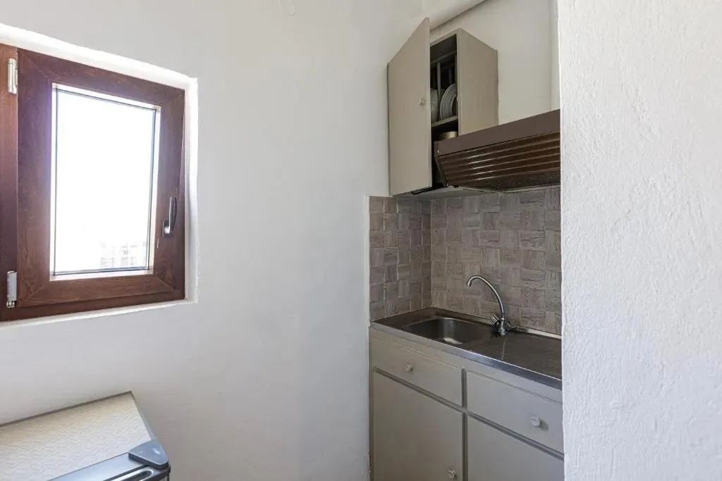 STUDIO SIDE SEA VIEW Room, Kasteli Studios & Apartments, Crete