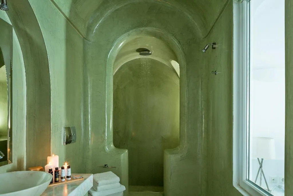SUITE WITH JACUZZI Room, Amber Light Villas, Santorini