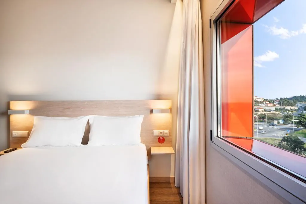 SINGLE STANDARD Room, Moov Hotel Oeiras, Lisbon
