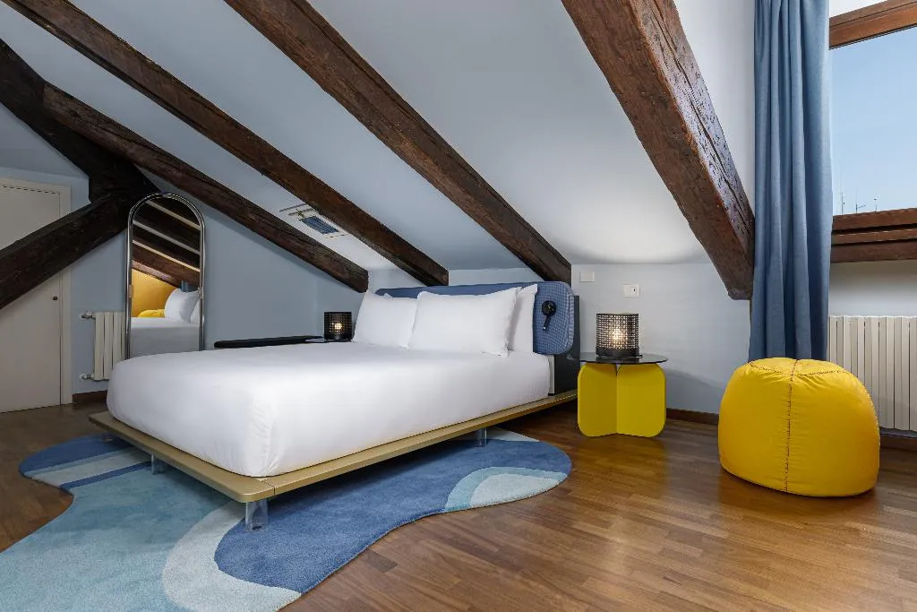 APARTMENT STANDARD Room, Palazzo Dei Fiori By Room Mate, Venice