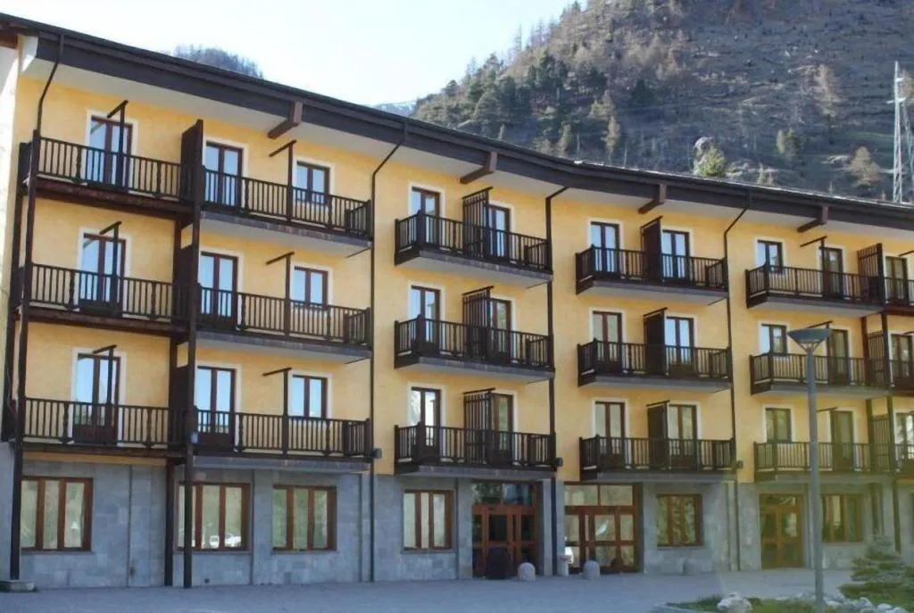 General view, Casalpina Don Barra, Milan